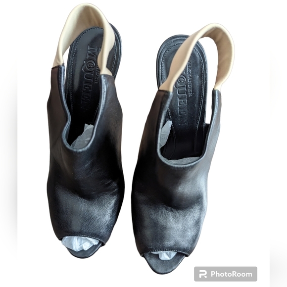 HP. ALEXANDER MCQUEEN Leather Peep Toe Slingback Heels - Picture 3 of 12